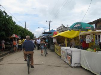 Fiestas populares en las calles de Morón